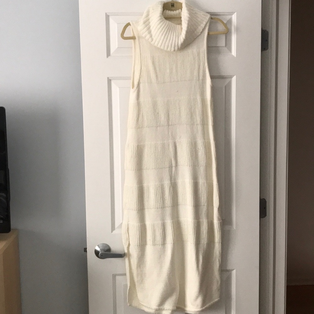 White sleeveless maxi sweater dress